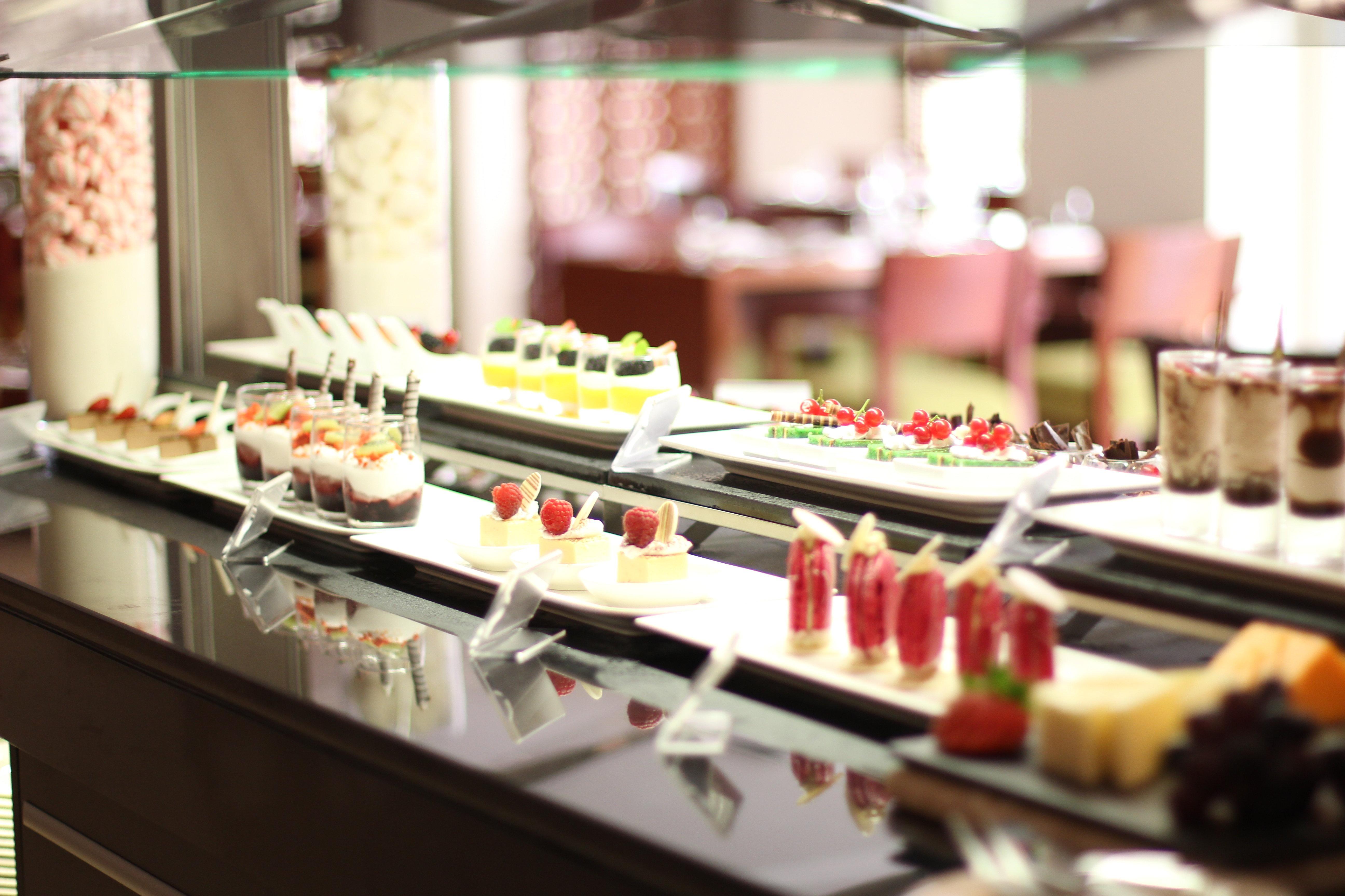 คราวน์ พลาซา โซฮาร์ Hotel ภายนอก รูปภาพ